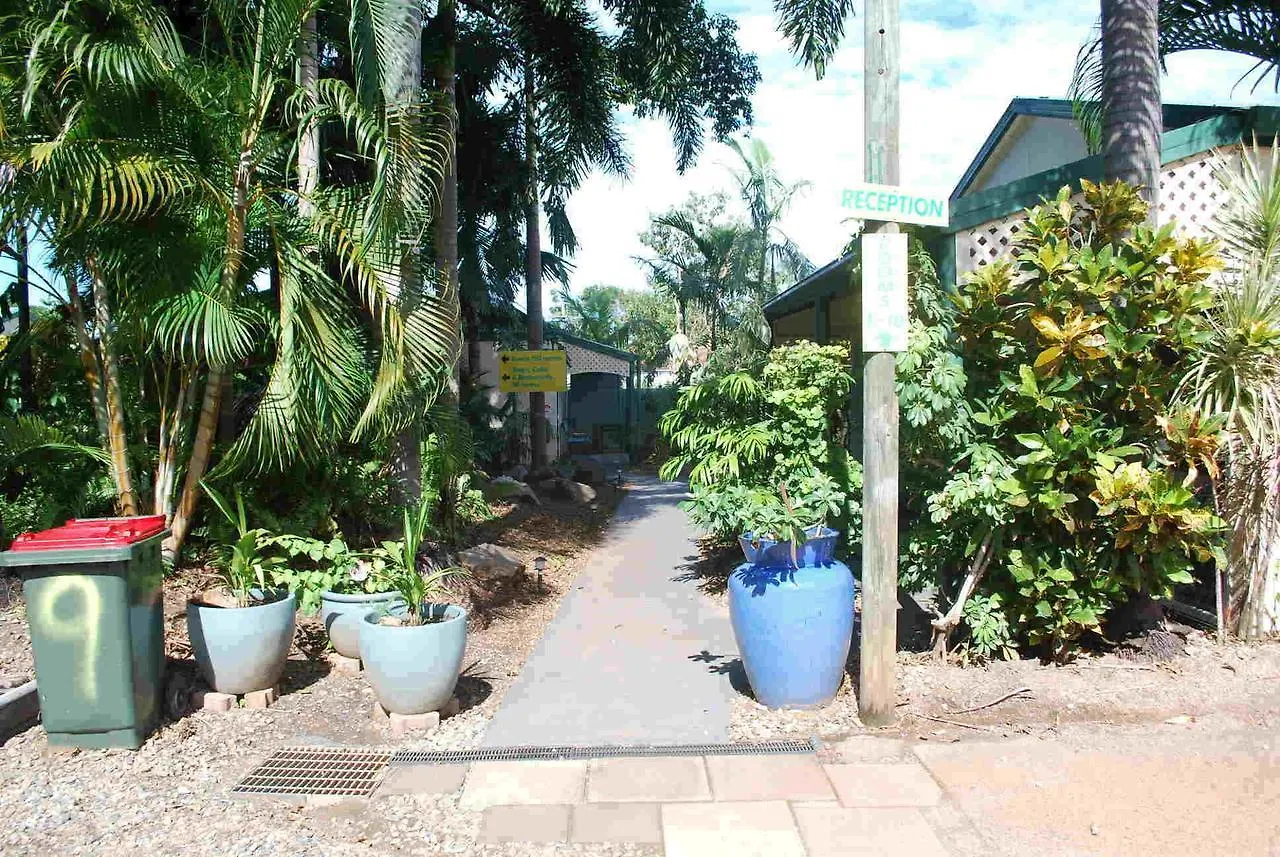 Rainforest Motel Mission Beach 3*,  Australia
